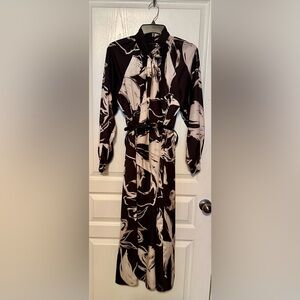 Chic Black and Cream Patterned Dress